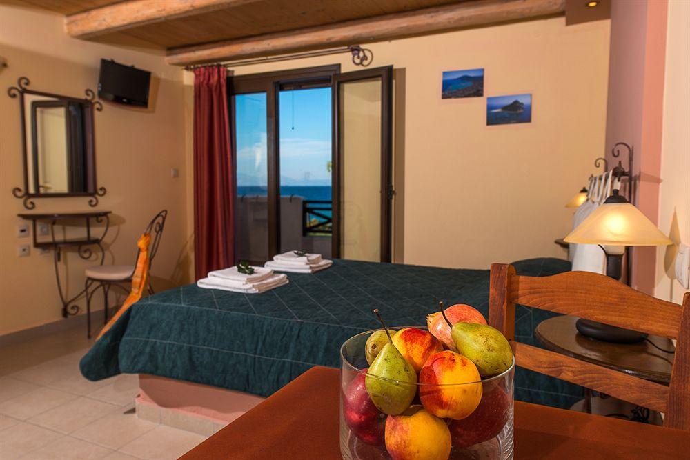 Zante Village Hotel Аликанас Экстерьер фото